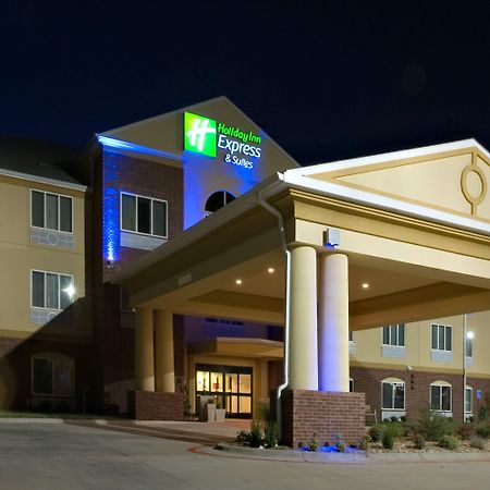 Holiday Inn Express Childress By Ihg Exteriör bild