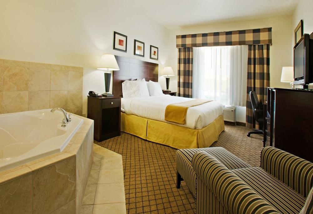 Holiday Inn Express Childress By Ihg Exteriör bild